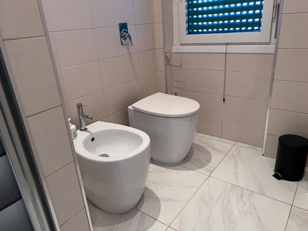Casa Luca Appartement Milaan Buitenkant foto